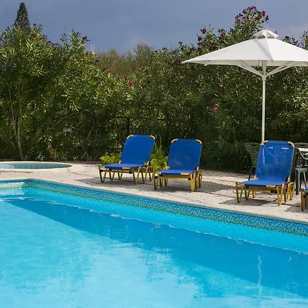 Irena Studios & Apartments
