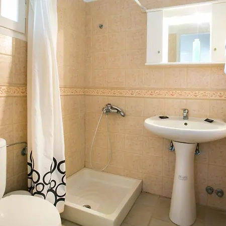 Daire Irena Studios & Apartments *